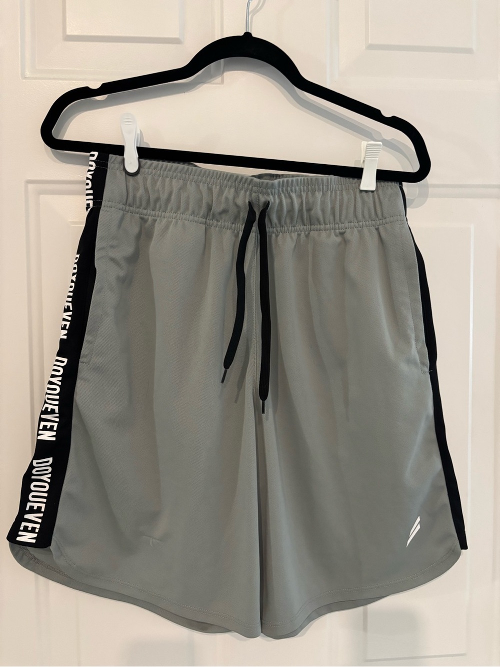 DOYOUEVEN Gray Athletic Shorts with Black Side Panels